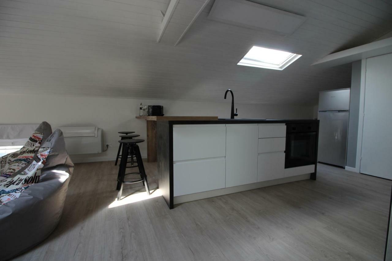 La Mansarda Di Juliette Apartment Desenzano del Garda Ngoại thất bức ảnh