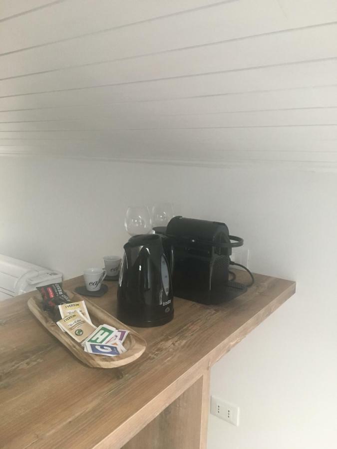 La Mansarda Di Juliette Apartment Desenzano del Garda Ngoại thất bức ảnh